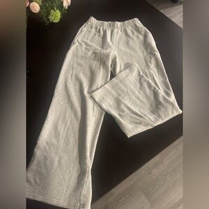 Hollister Light Gray Ultra High-Rise Wide Leg Sweat Pants